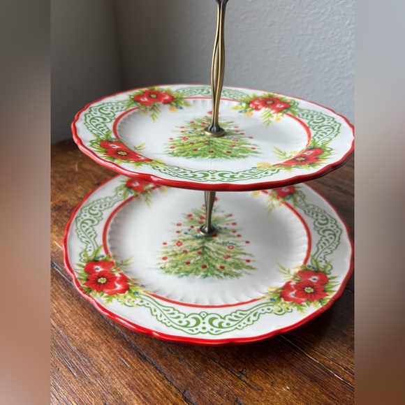 The Pioneer Woman 2-Tier Holiday Cheer Server - Picture 5 of 8